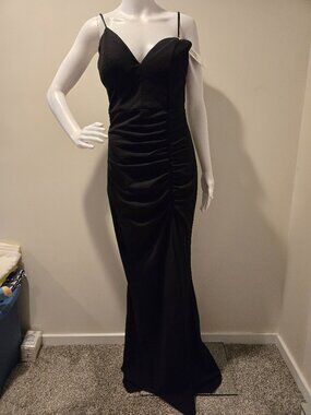 NWT Emerald Sundae Black Spaghetti Strap Maxi Dress L
